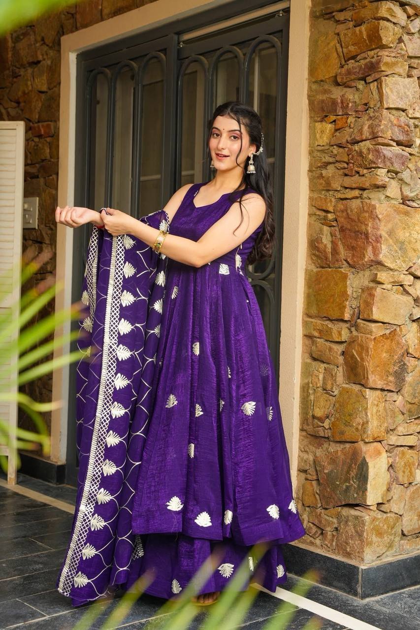 Purple Sleeveless Anarkali with White Leaf Motif Dupatta