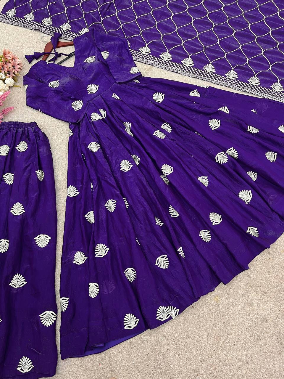 Purple Sleeveless Anarkali with White Leaf Motif Dupatta